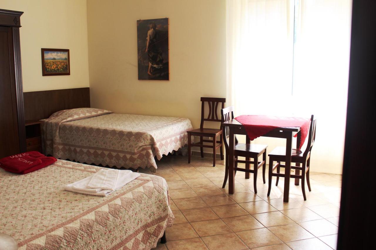 Ianus Guest House Roma Ngoại thất bức ảnh