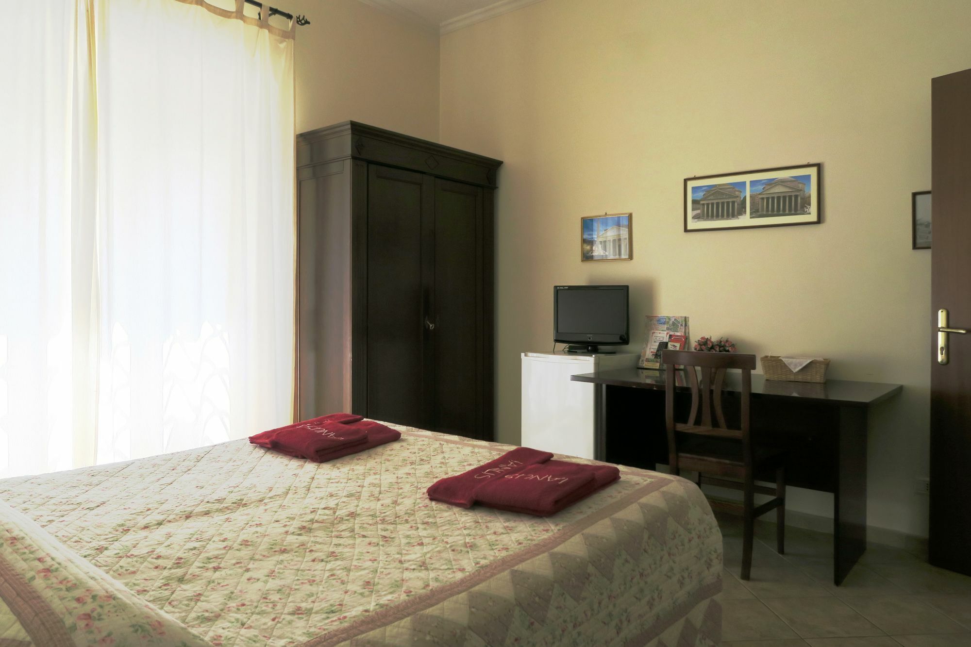 Ianus Guest House Roma Ngoại thất bức ảnh